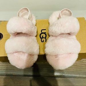 UGG furry sandals, pink size 11 Toddler